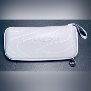 Wear Me Pro Glasses Case‎ Light Gray Hard Clam shell